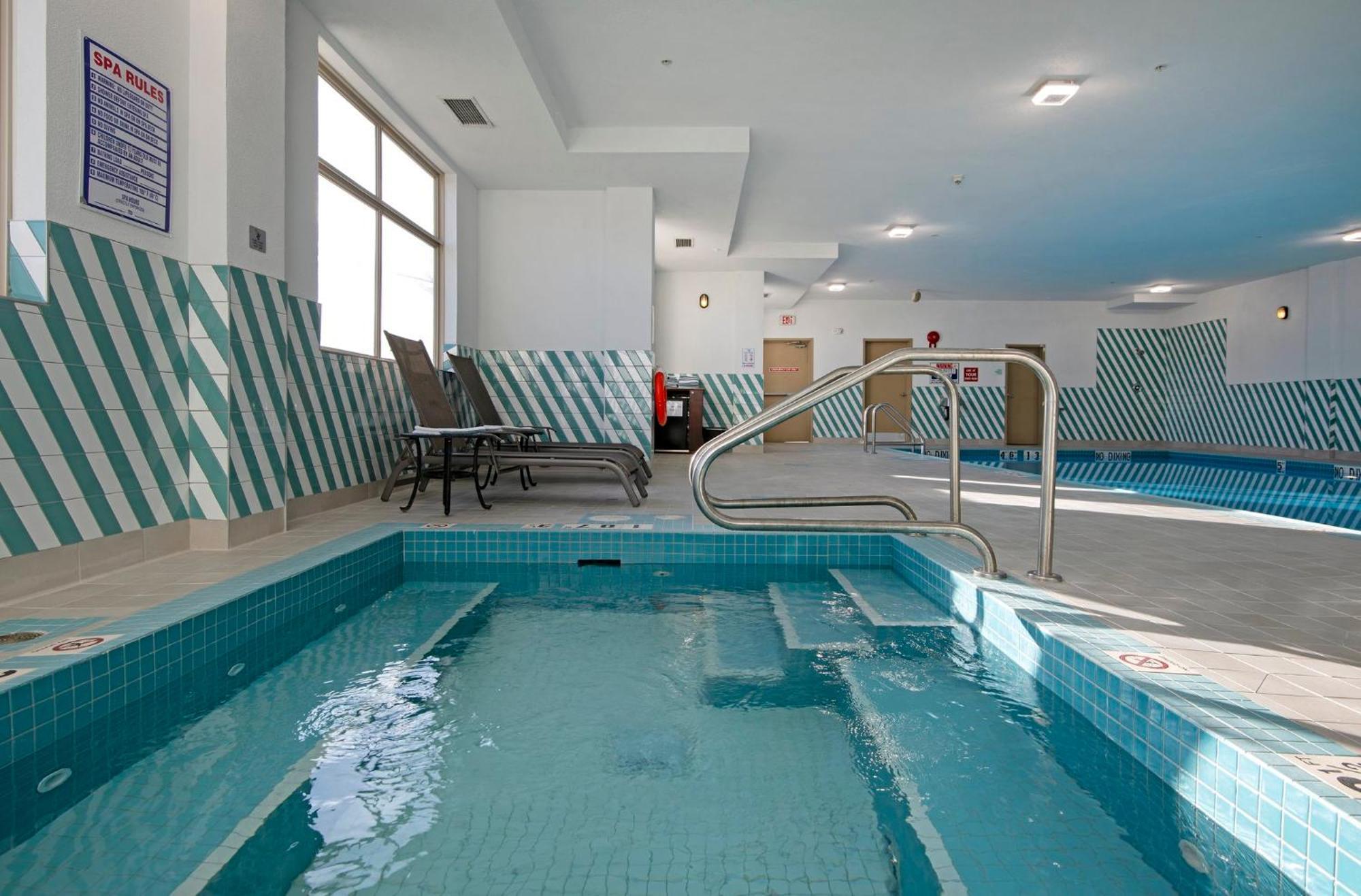 Holiday Inn Hotel And Suites-Kamloops By Ihg Zewnętrze zdjęcie