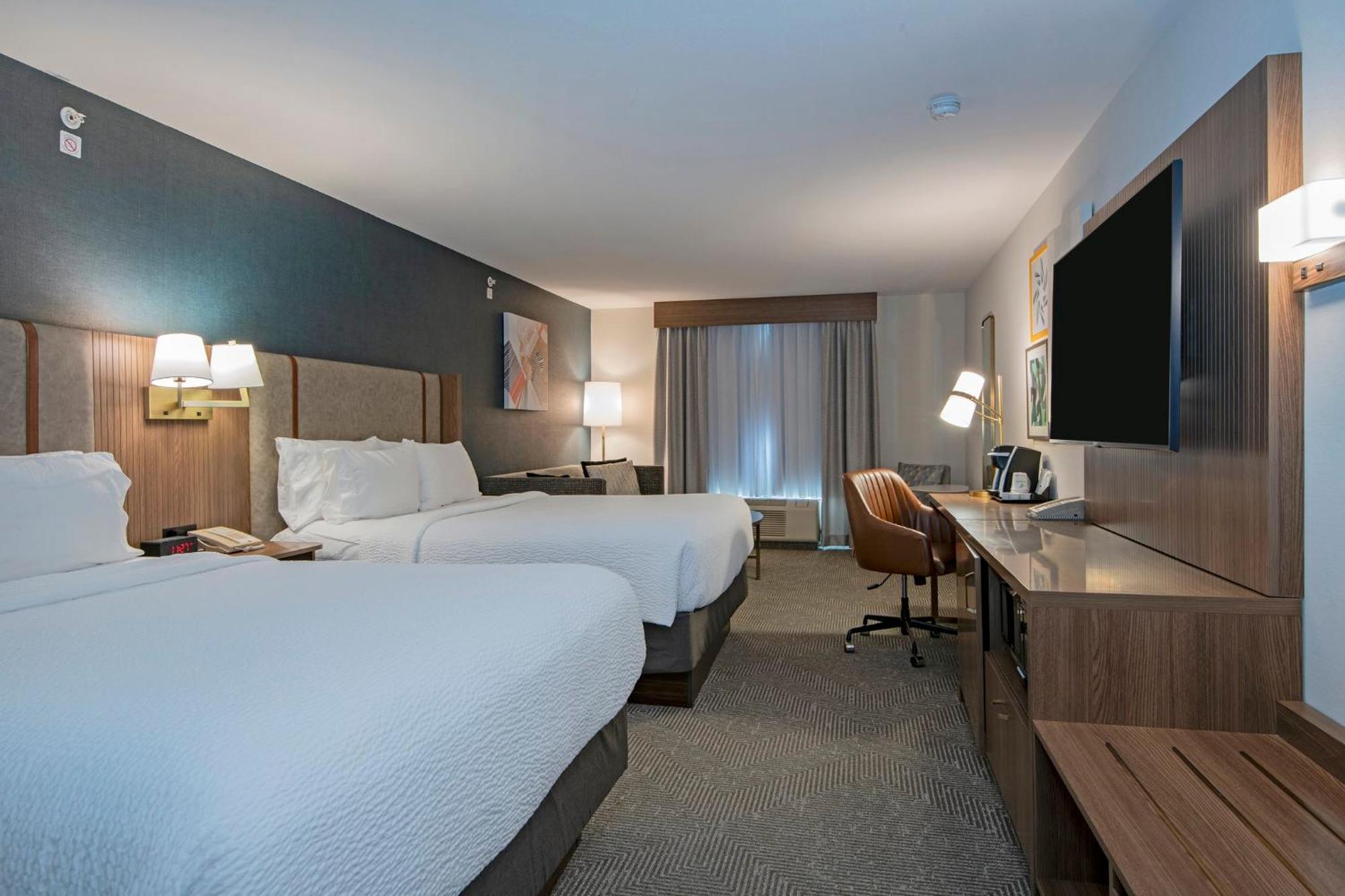 Holiday Inn Hotel And Suites-Kamloops By Ihg Zewnętrze zdjęcie
