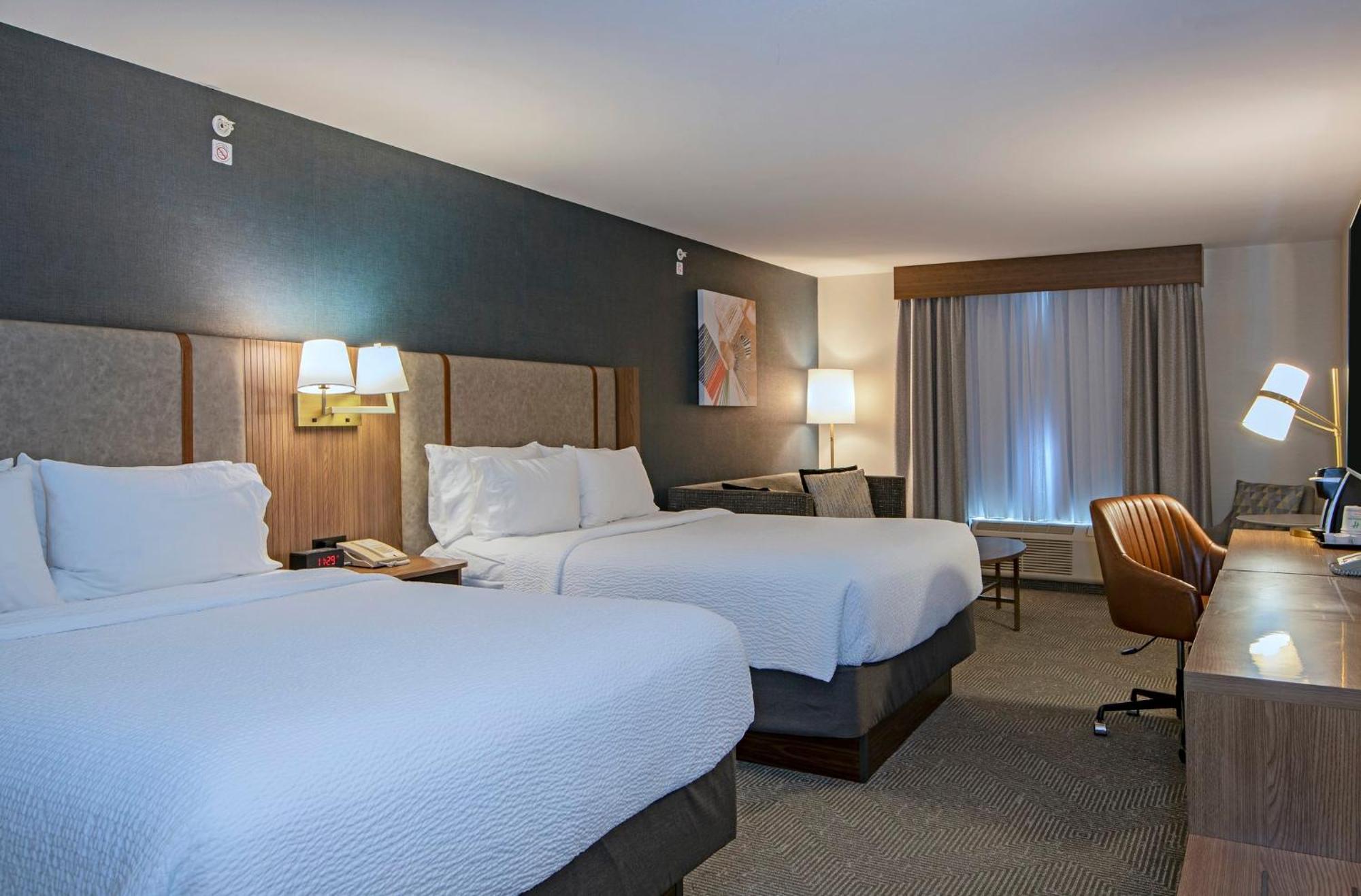 Holiday Inn Hotel And Suites-Kamloops By Ihg Zewnętrze zdjęcie