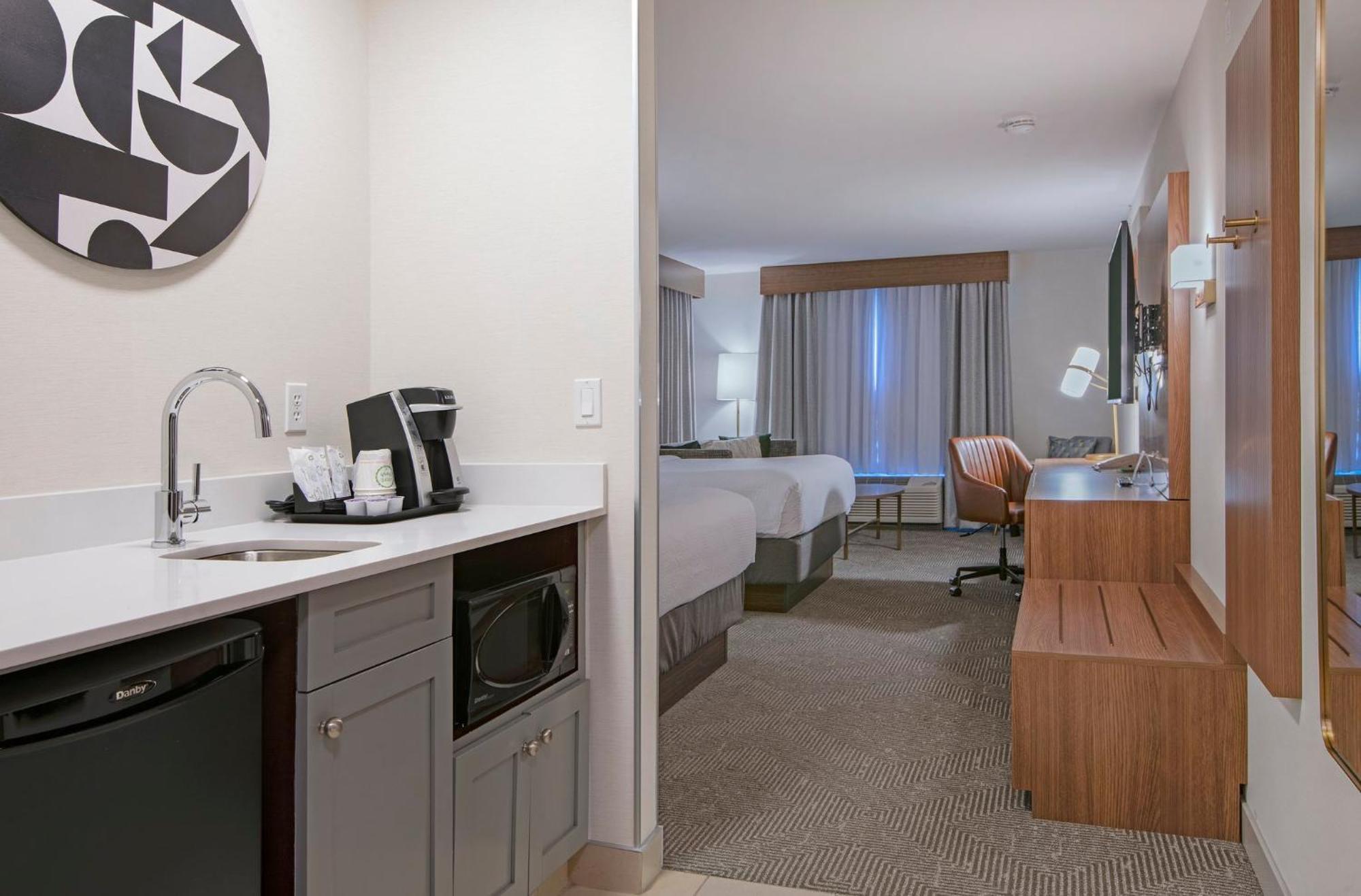 Holiday Inn Hotel And Suites-Kamloops By Ihg Zewnętrze zdjęcie