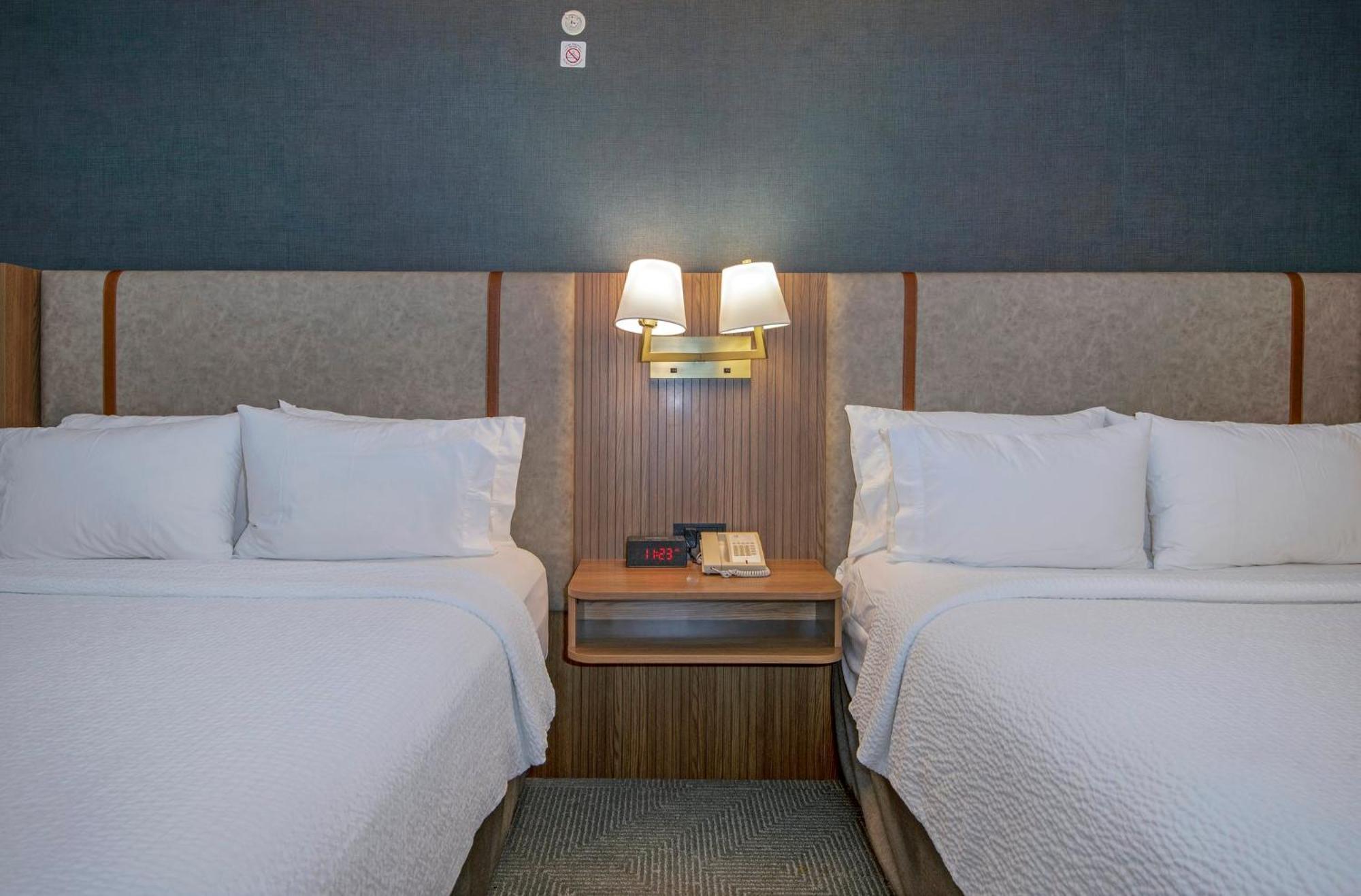 Holiday Inn Hotel And Suites-Kamloops By Ihg Zewnętrze zdjęcie