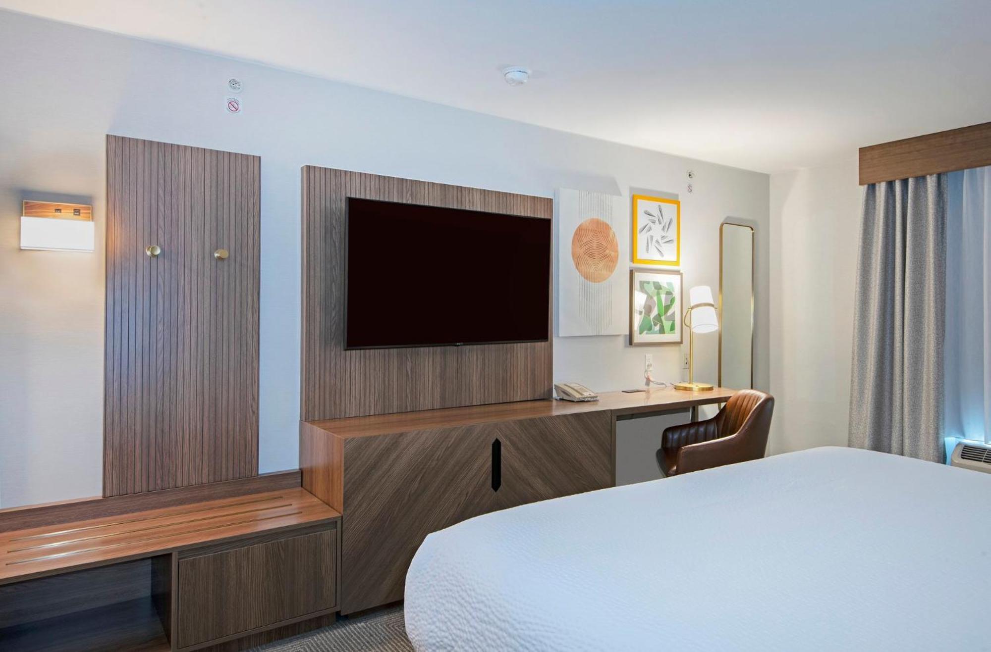 Holiday Inn Hotel And Suites-Kamloops By Ihg Zewnętrze zdjęcie